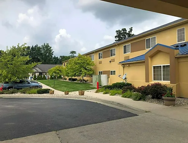 Baymont by Wyndham Fort Wayne hotel detail image 4