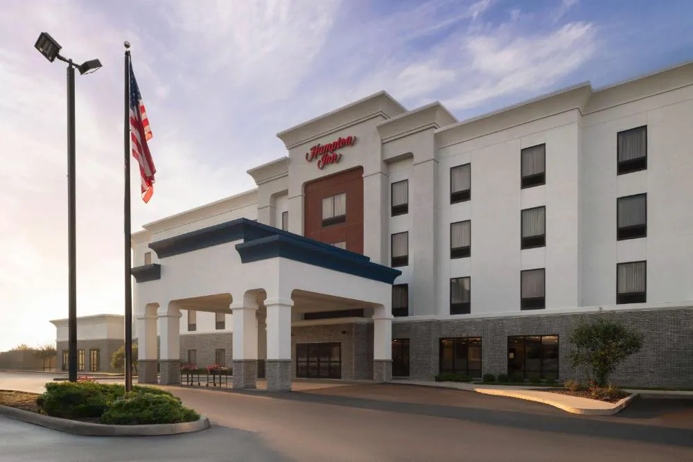 Hampton Inn Ft. Wayne/Dupont Road hotel hero