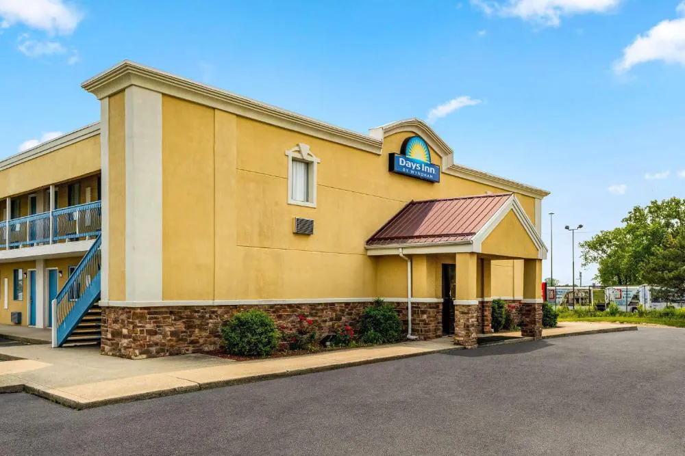 Days Inn by Wyndham Fort Wayne hotel hero