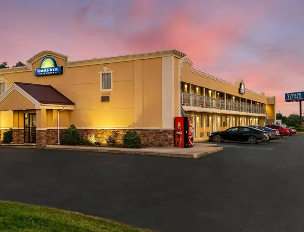 Days Inn by Wyndham Fort Wayne hotel detail image 4