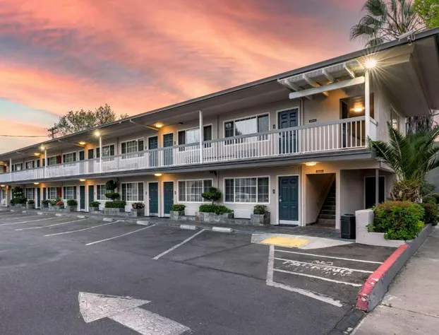 Best Western Town House Lodge hotel detail image 1