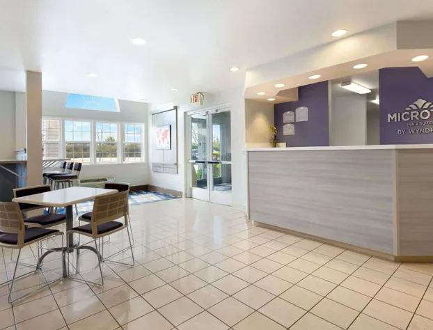 Microtel Inn & Suites by Wyndham Modesto Ceres hotel detail image 3