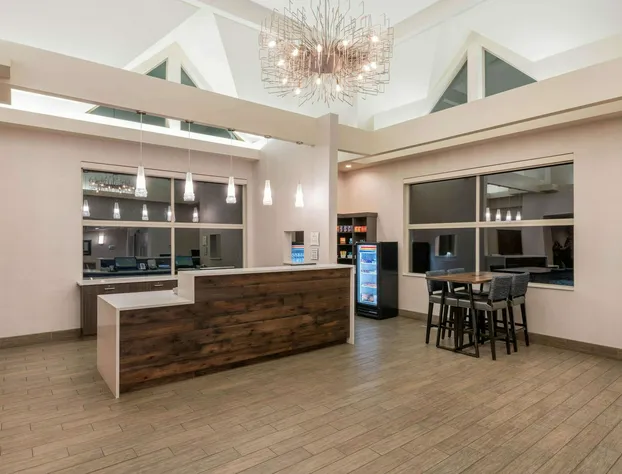 La Quinta Inn & Suites by Wyndham Bozeman hotel detail image 3