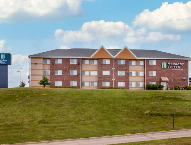 MainStay Suites Dubuque at Hwy 20 hotel detail image 2