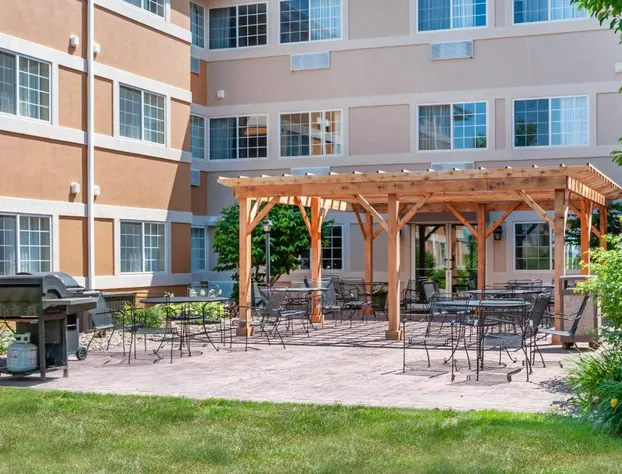 MainStay Suites Dubuque at Hwy 20 hotel detail image 4