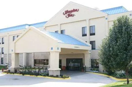 Hampton Inn Olathe hotel hero