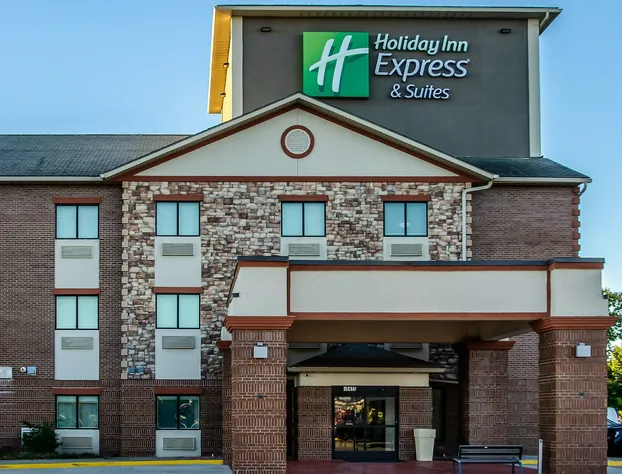 Holiday Inn Express & Suites Olathe South by IHG hotel detail image 2