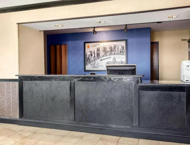 Super 8 by Wyndham Hanover hotel detail image 1