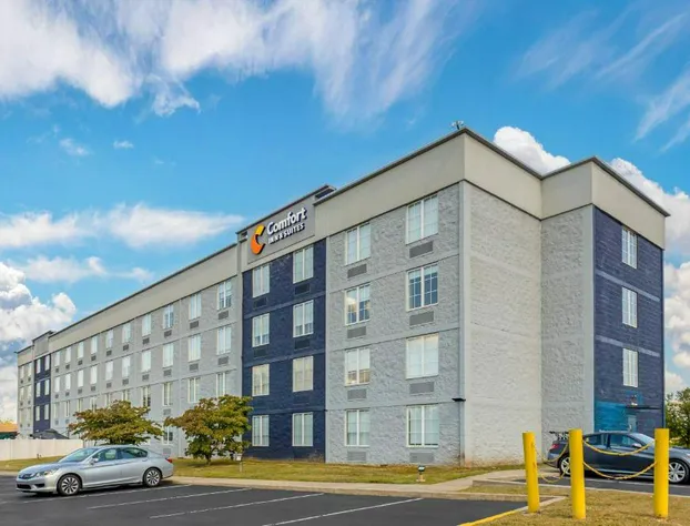 Comfort Inn & Suites Pottstown Eastern Gateway hotel detail image 1