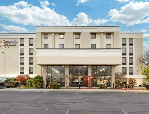 Comfort Inn & Suites hotel detail image 1