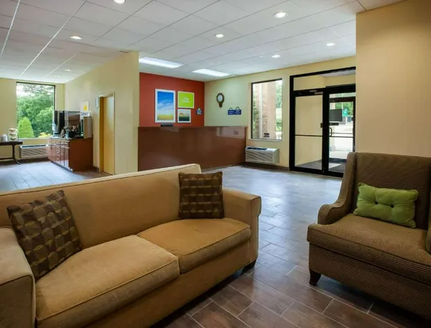 Days Inn by Wyndham Donegal hotel detail image 2