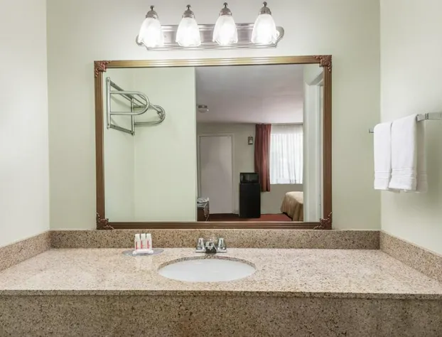 Days Inn by Wyndham Donegal hotel detail image 4