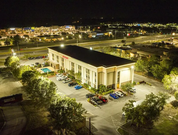 Hampton Inn Spring Hill hotel detail image 4