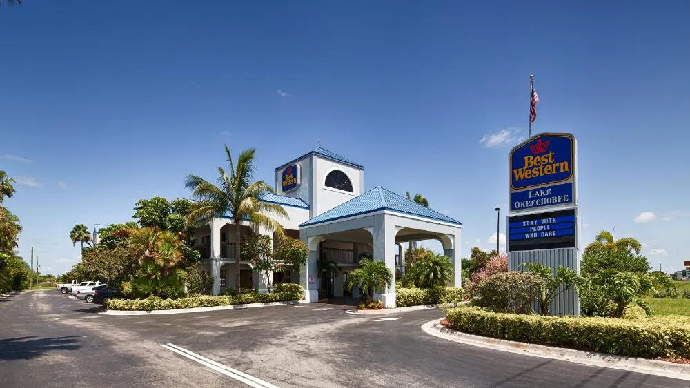 Best Western Lake Okeechobee hotel hero