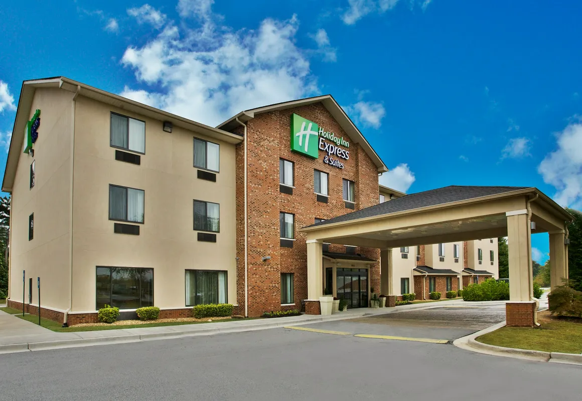 Holiday Inn Express & Suites Buford NE - Lake Lanier by IHG hotel hero