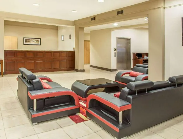 Hawthorn Extended Stay by Wyndham Bloomington hotel detail image 4