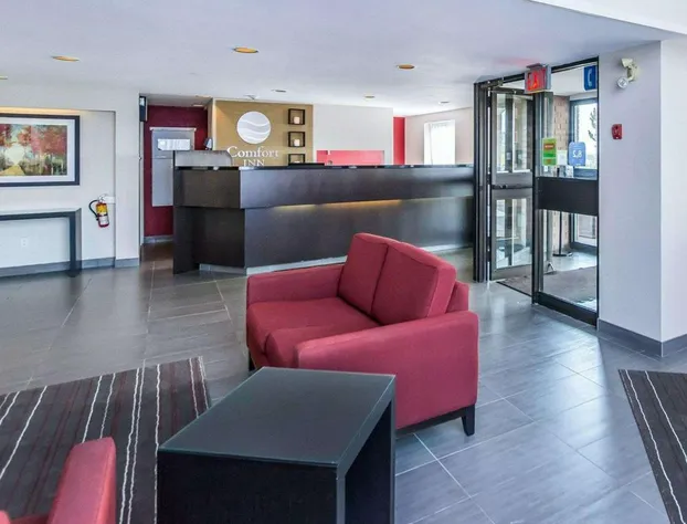 Comfort Inn East hotel detail image 4