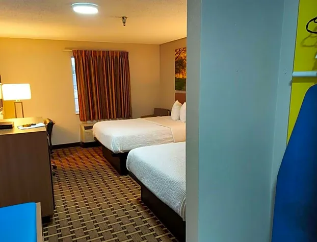 Days Inn & Suites by Wyndham Huntsville hotel detail image 4