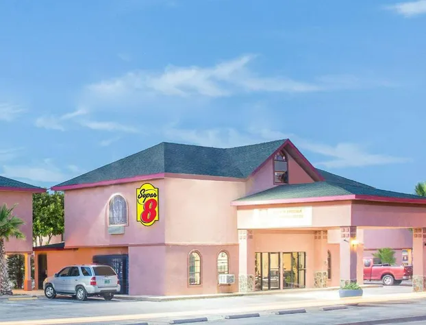 Super 8 by Wyndham San Angelo hotel detail image 1