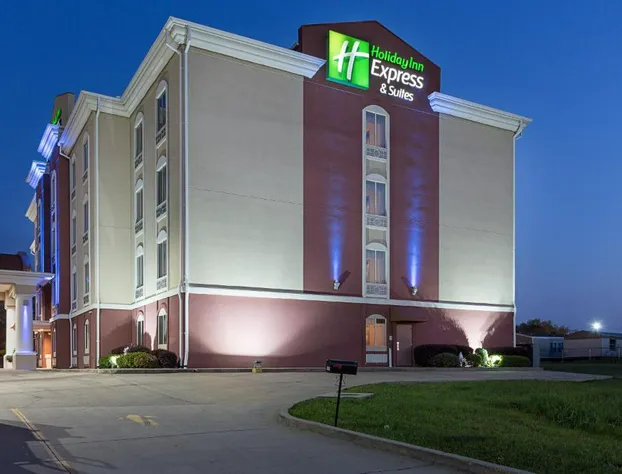 Holiday Inn Express Hotel & Suites BYRAM by IHG hotel detail image 3