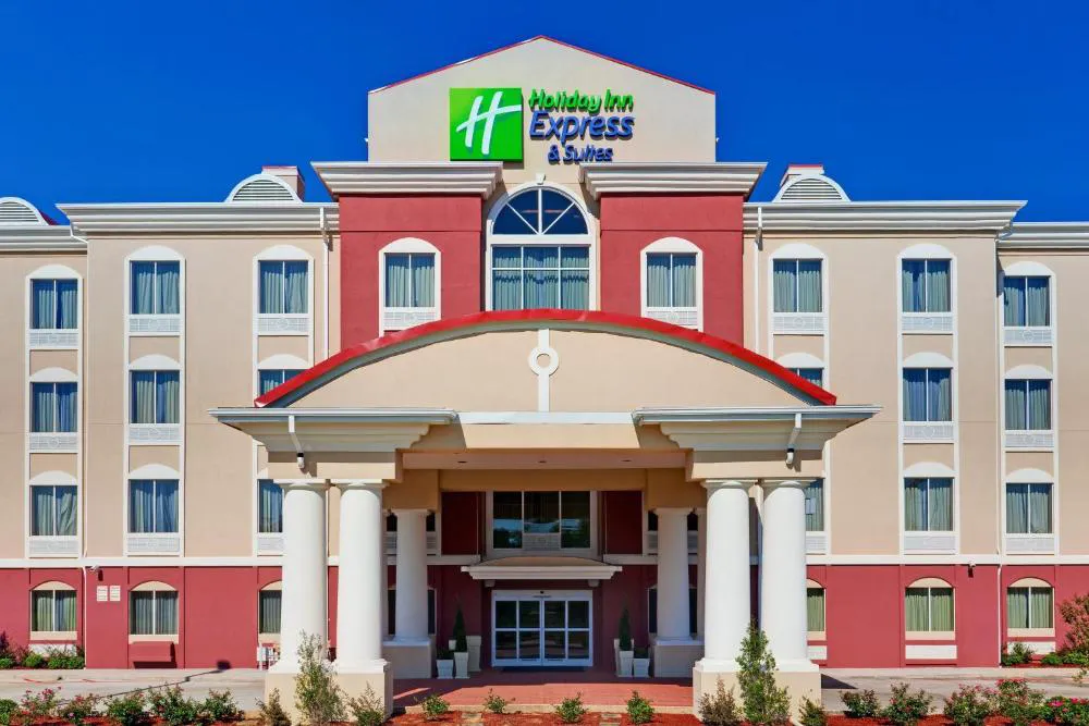 Holiday Inn Express Hotel & Suites BYRAM by IHG hotel hero