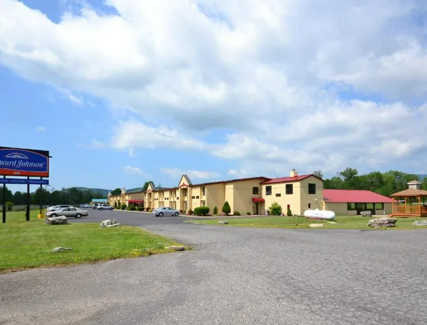 Howard Johnson by Wyndham Saugerties hotel detail image 1