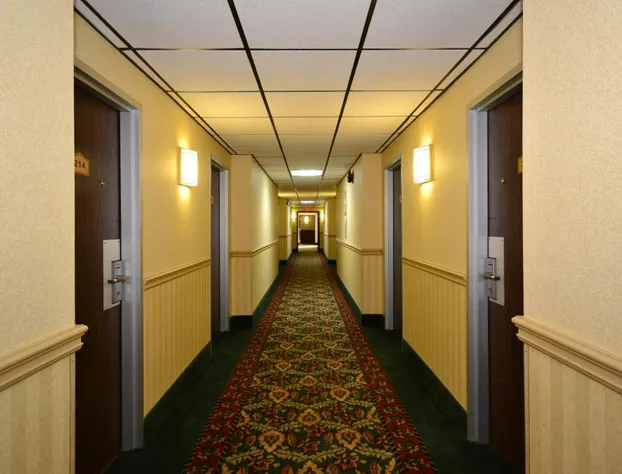 Howard Johnson by Wyndham Saugerties hotel detail image 2