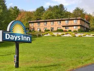 Days Inn by Wyndham Wurtsboro hotel detail image 2