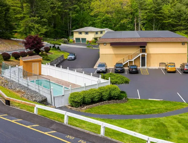 Days Inn by Wyndham Wurtsboro hotel detail image 4