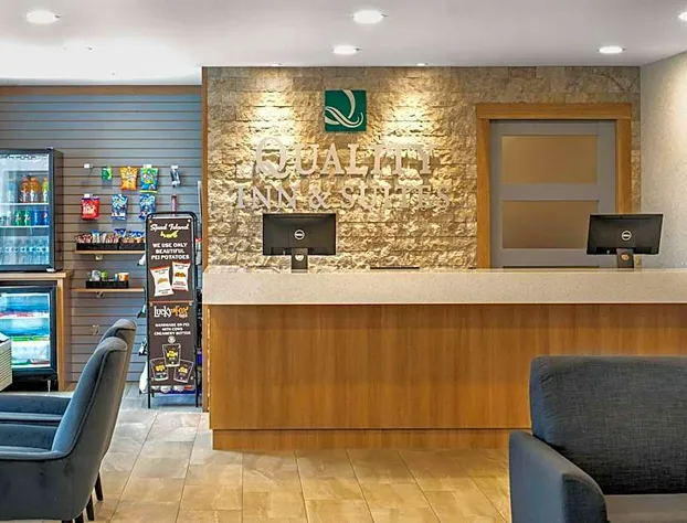 Quality Inn & Suites Downtown hotel detail image 3