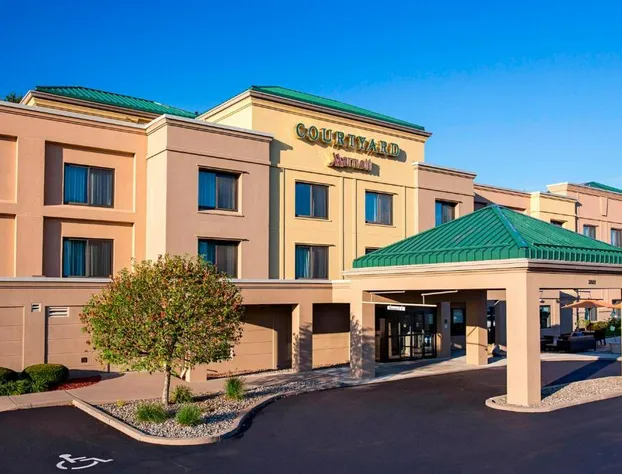 Courtyard Marriott Binghamton hotel detail image 1