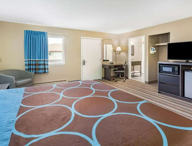 Super 8 by Wyndham Marysville/Port Huron Area hotel detail image 4