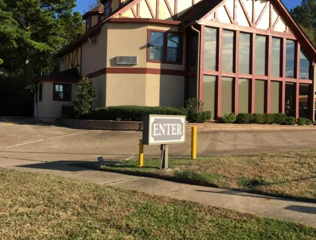 Stratford Inn Tyler hotel detail image 4