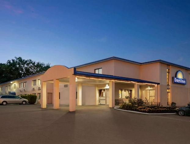 Days Inn by Wyndham Auburn/Finger Lakes Region hotel detail image 2