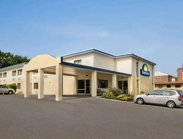 Days Inn by Wyndham Auburn/Finger Lakes Region hotel detail image 2