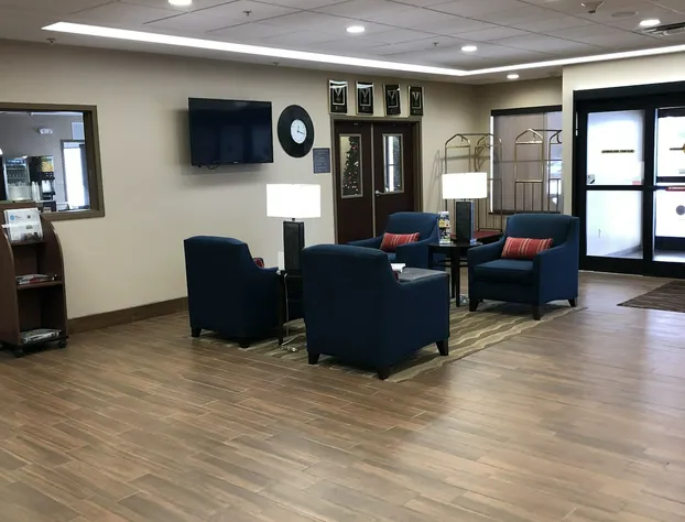 Comfort Inn & Suites Farmington - Victor hotel detail image 4