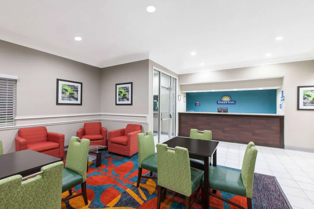 Days Inn by Wyndham Ennis hotel hero