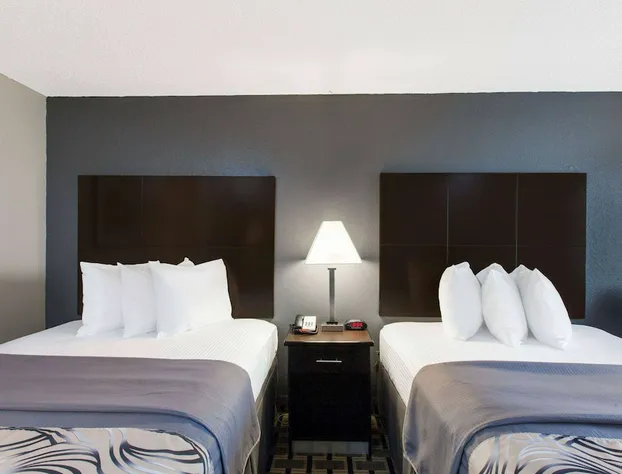 Days Inn by Wyndham Ennis hotel detail image 1