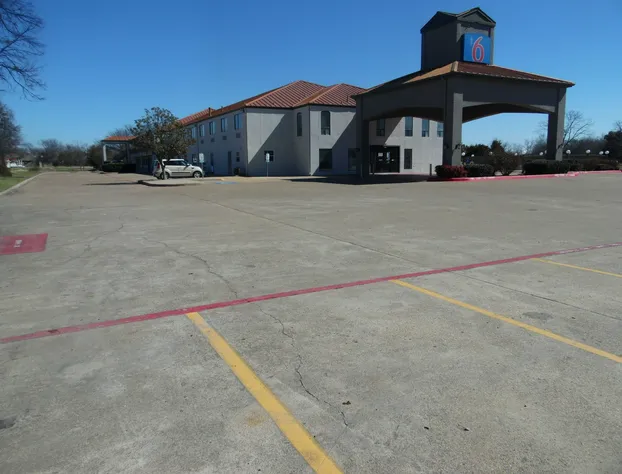 Motel 6 Ennis, TX hotel detail image 4