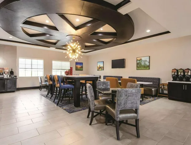 La Quinta Inn & Suites by Wyndham McKinney hotel detail image 3