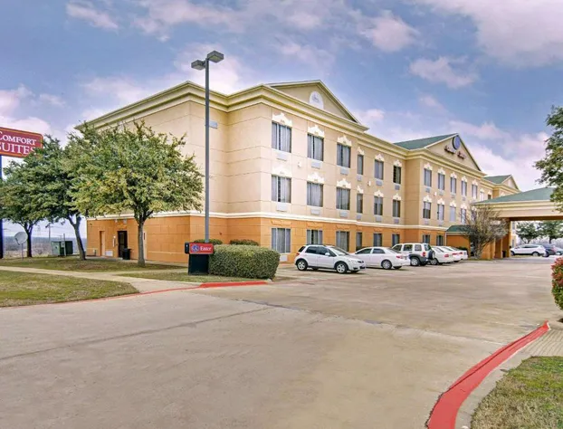 Comfort Suites Roanoke - Fort Worth North hotel detail image 2