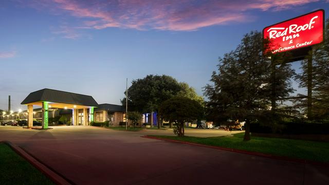 Red Roof Inn & Conference Center McKinney hotel detail image 2