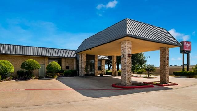 Red Roof Inn & Conference Center McKinney hotel detail image 3