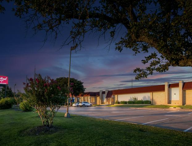 Red Roof Inn & Conference Center McKinney hotel detail image 3