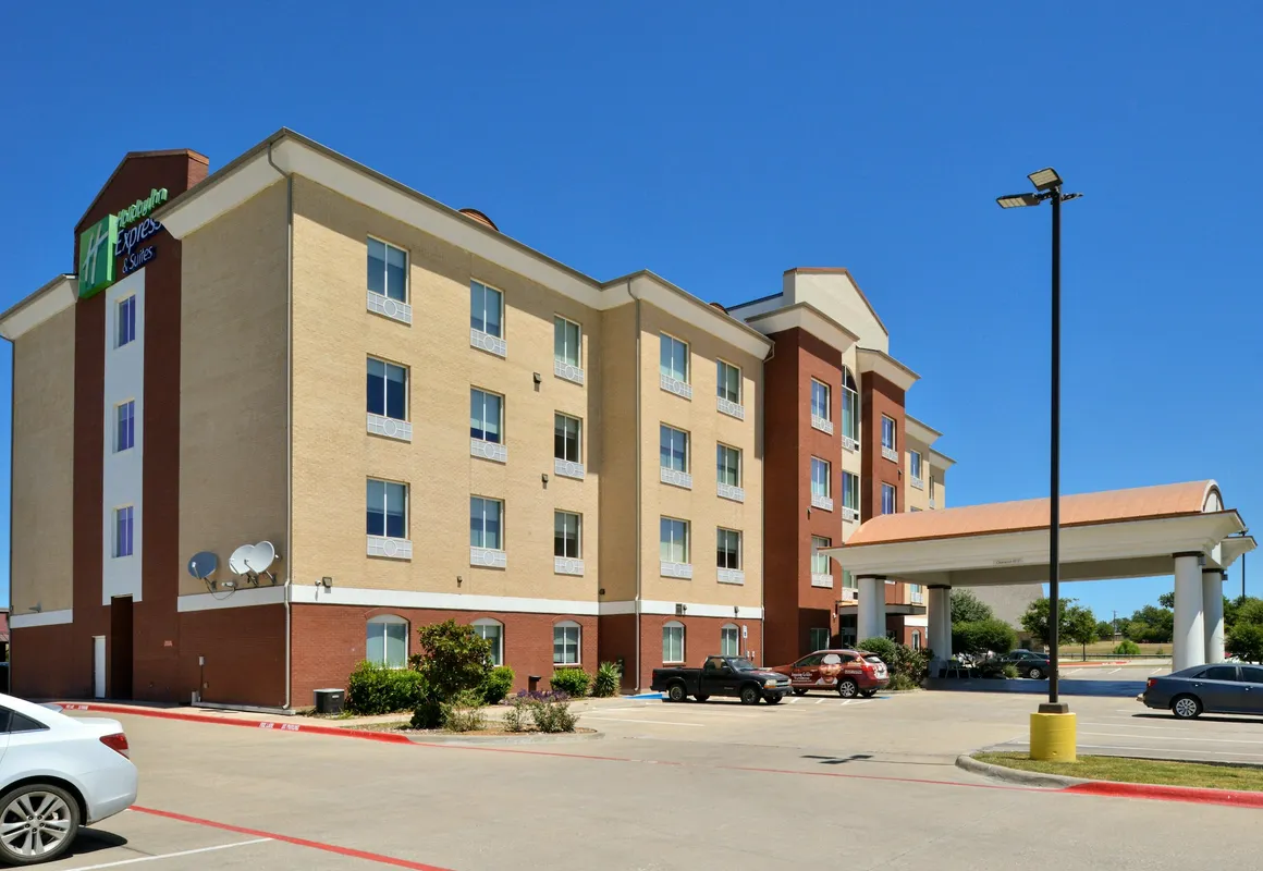 Holiday Inn Express Hotel & Suites Royse City by IHG hotel hero