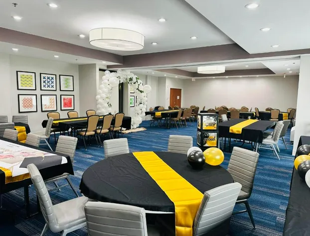 Holiday Inn Express & Suites Mansfield by IHG hotel detail image 4