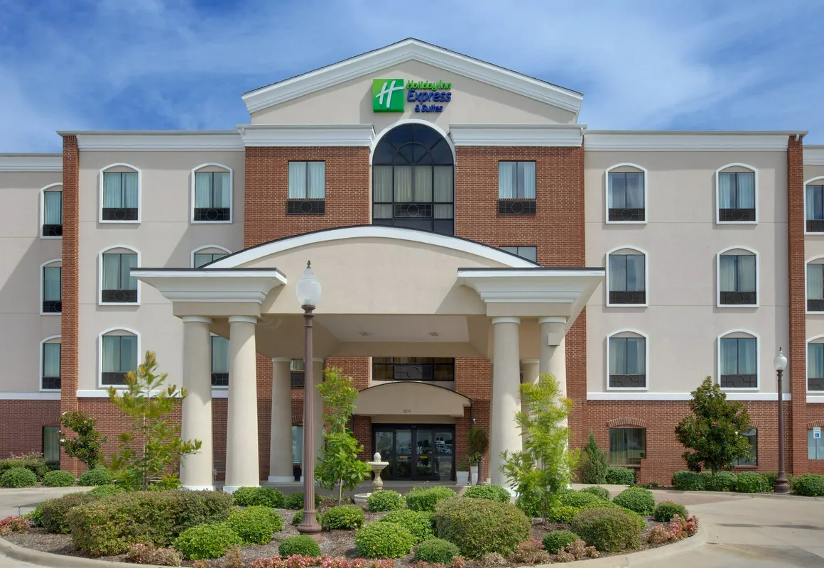 Holiday Inn Express Hotel & Suites Ennis by IHG hotel hero