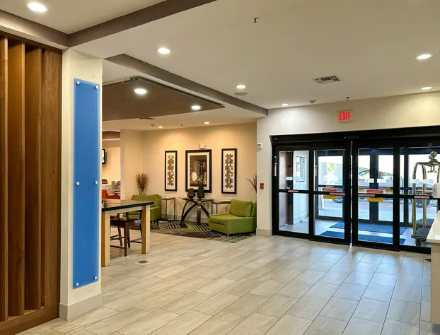 Holiday Inn Express Hotel & Suites Ennis by IHG hotel detail image 3