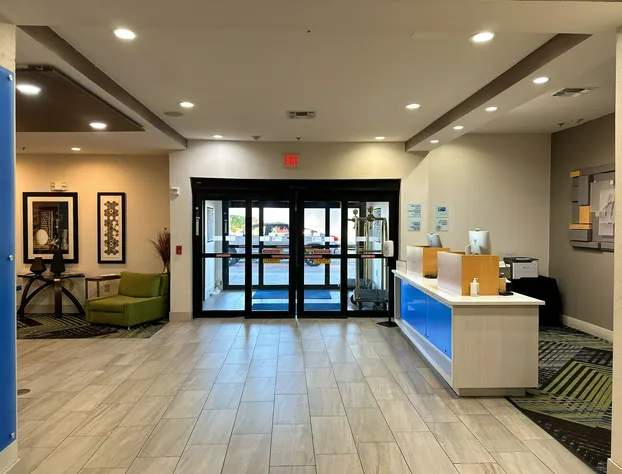 Holiday Inn Express Hotel & Suites Ennis by IHG hotel detail image 4