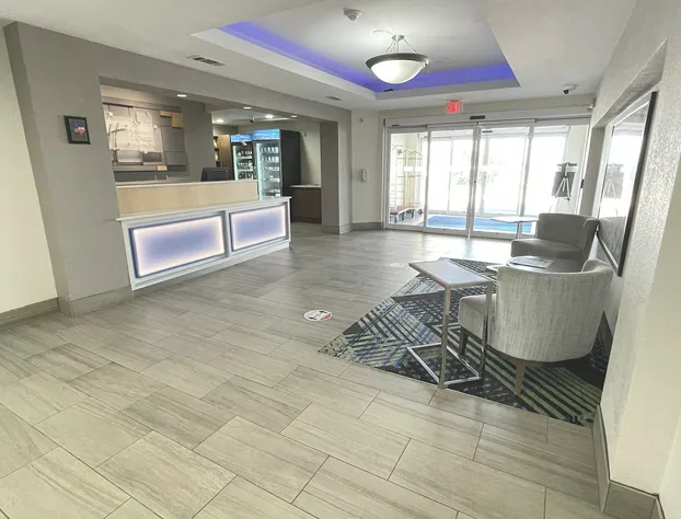 Holiday Inn Express Hotel & Suites Decatur by IHG hotel detail image 2